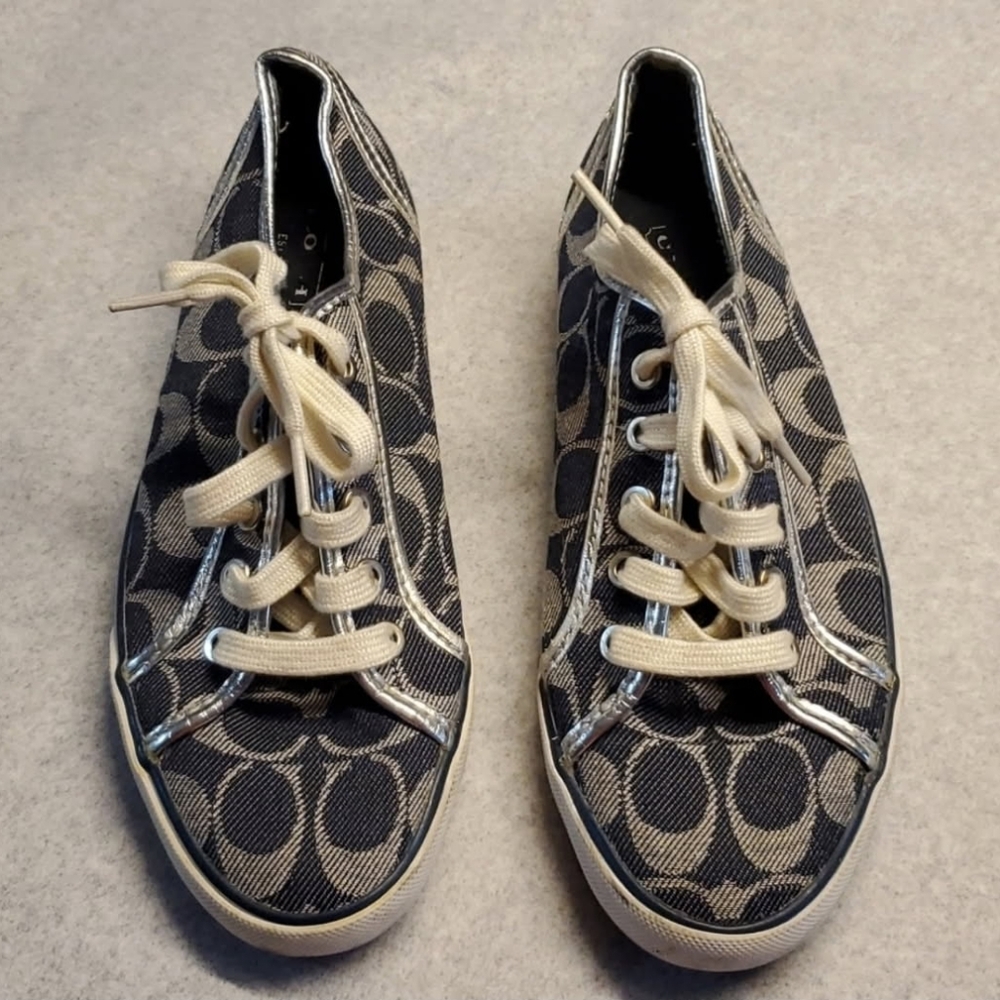 Coach Navy Blue and White Patterned Canvas Sneakers Size 7